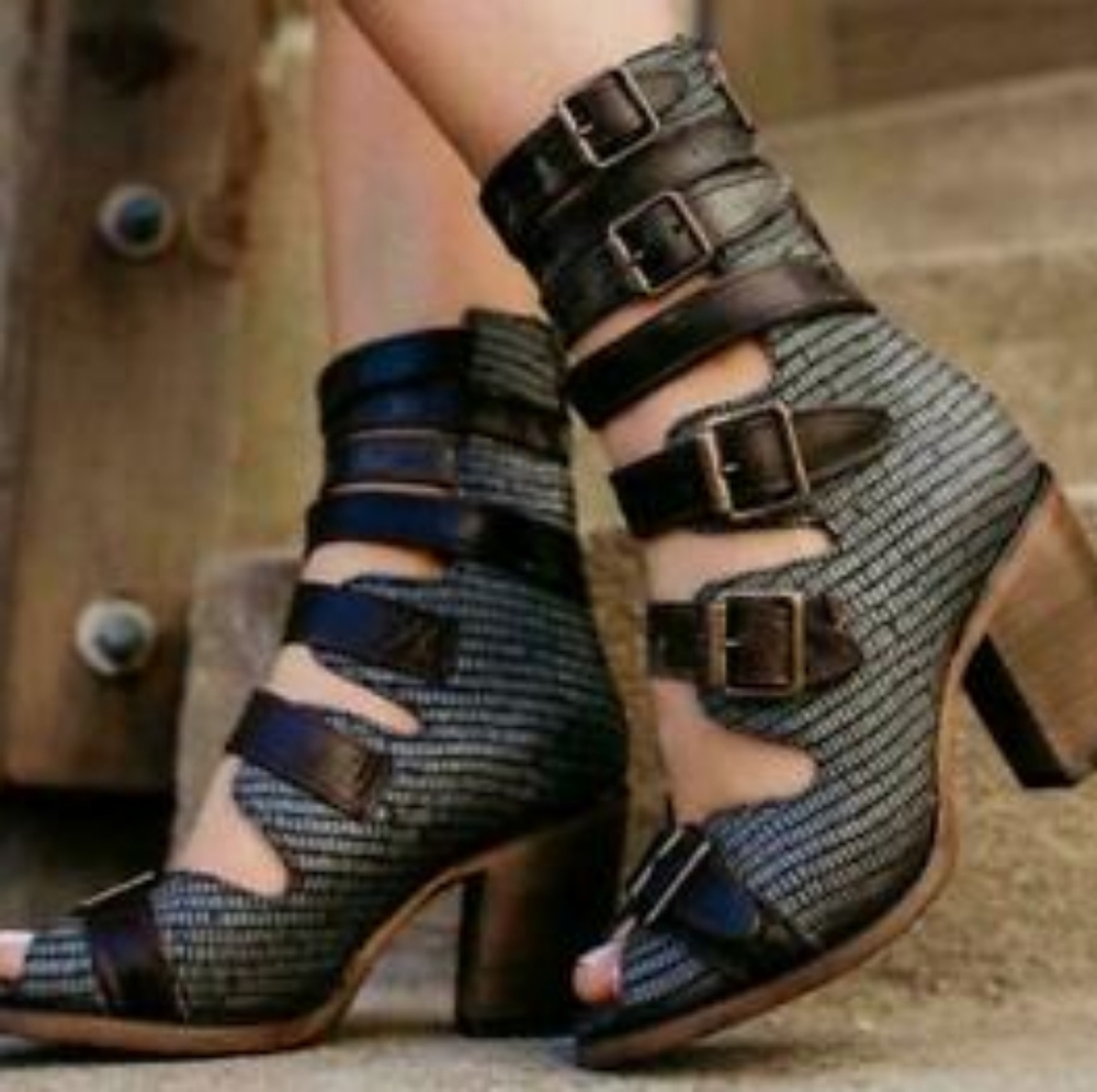 Bond Sandals